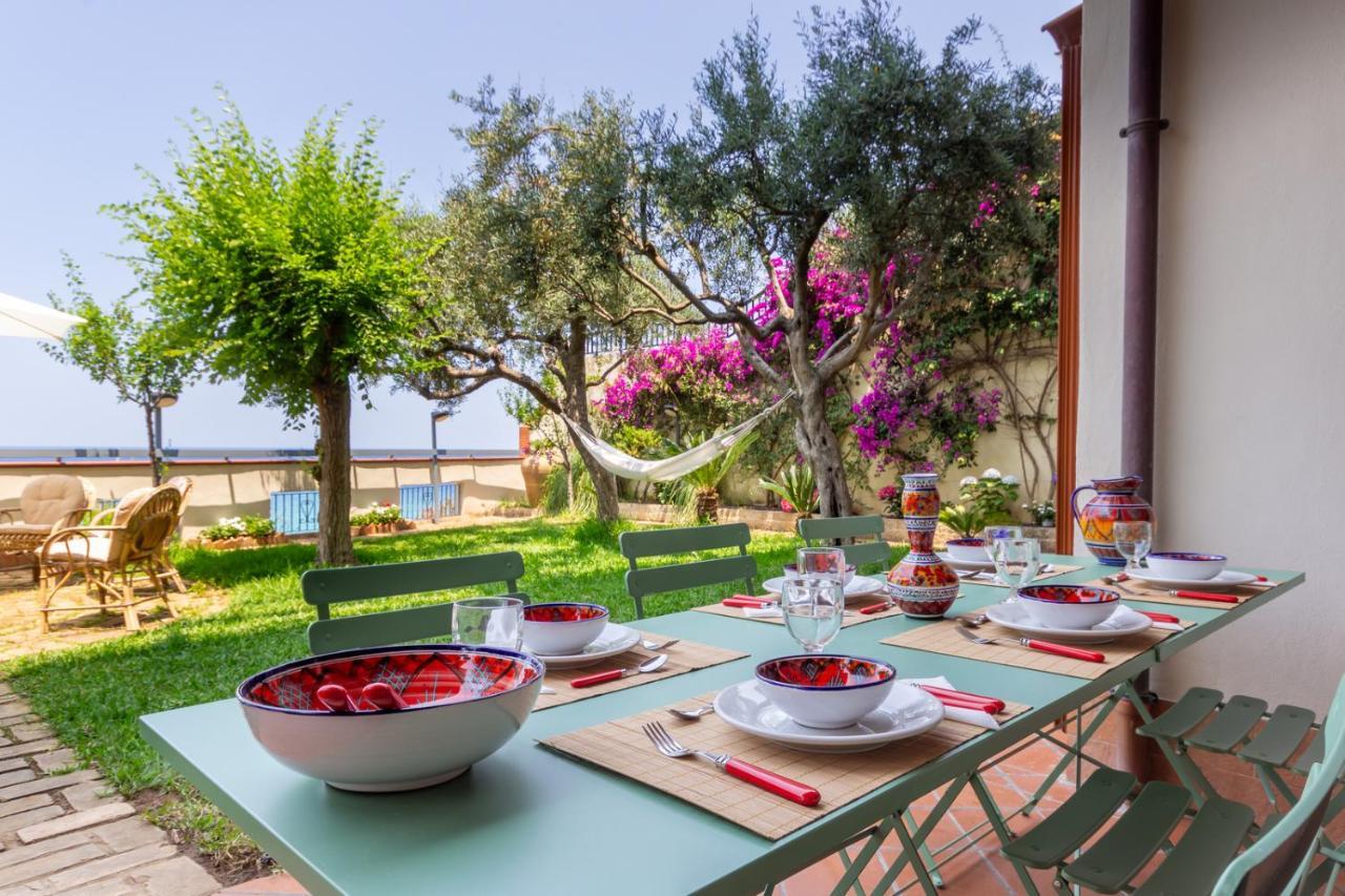 Il Giardino Dei Tramonti Di Ulisse Apartment Tropea Exterior photo